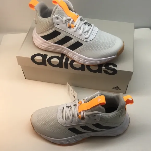 Adidas  Kids' Own The Game 2.0 Basketball Shoe Little/Big Kid Size 4