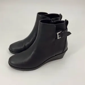 Aerosoles Booties Size 8