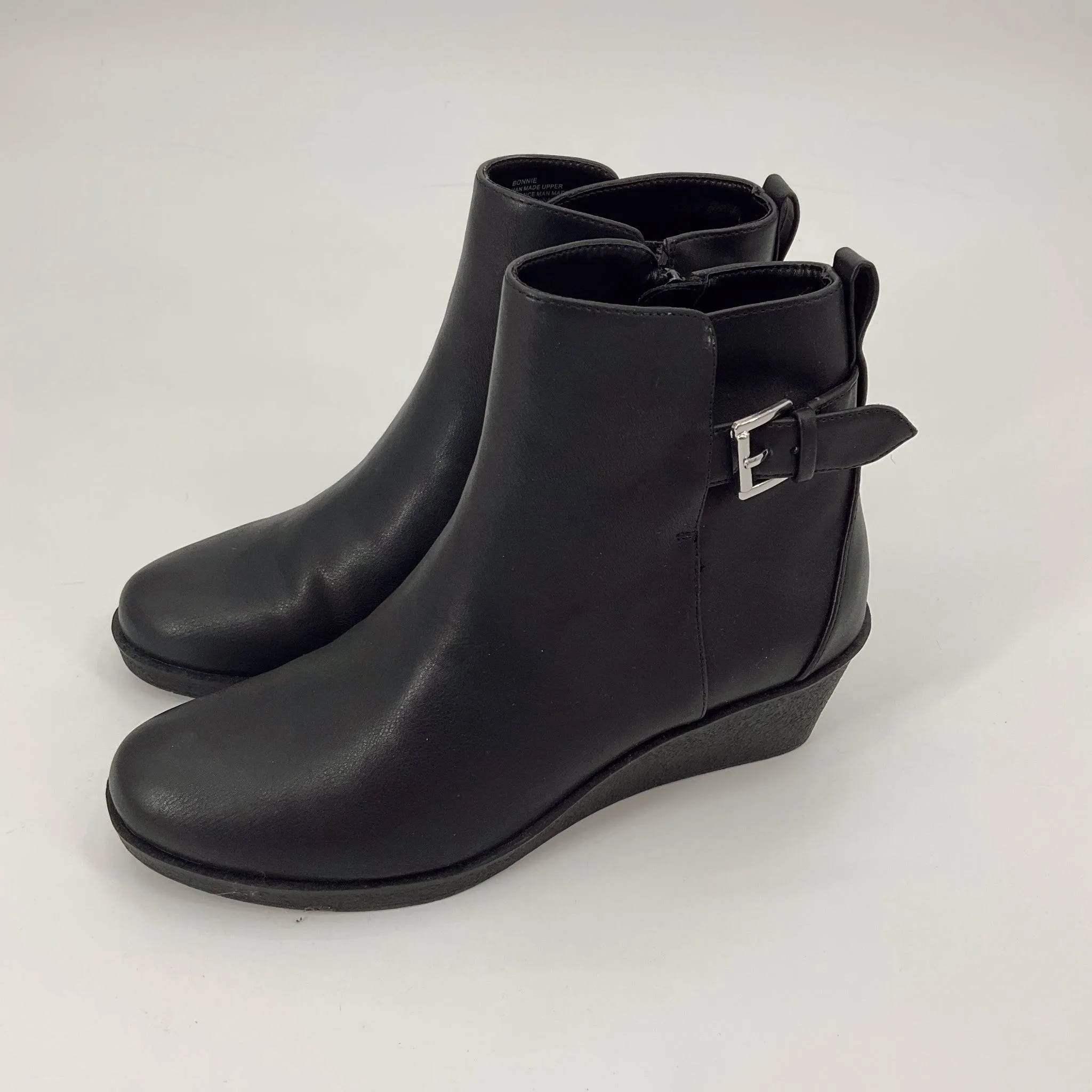 Aerosoles Booties Size 8