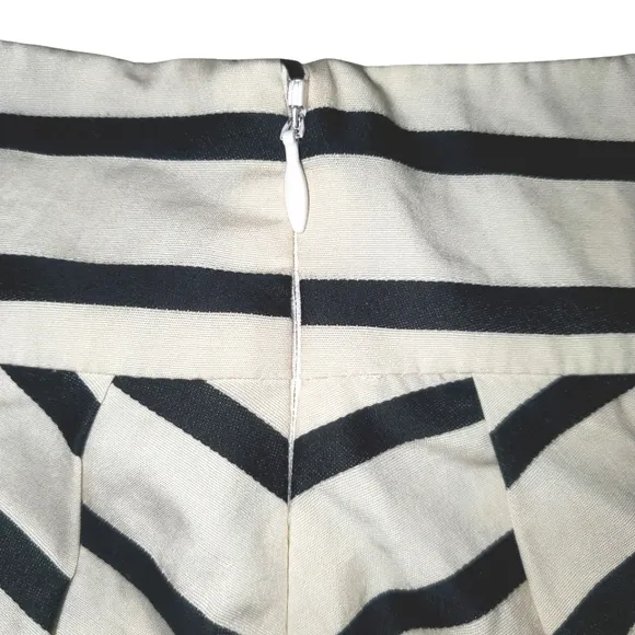 ANTHROPOLOGIE Eva Franco Black/Ivory Striped Pleated Bubble Mini Skirt Women's 4