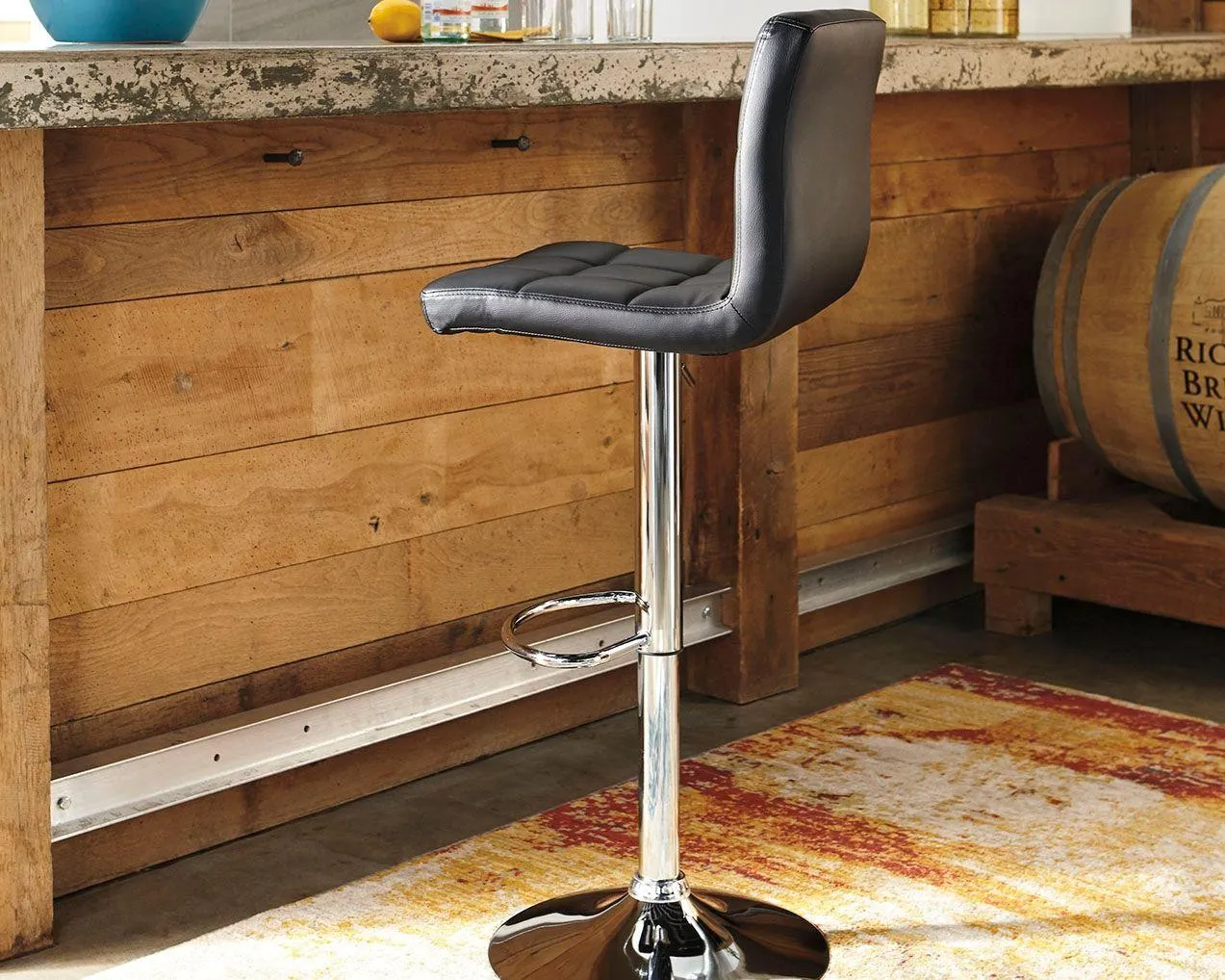 Bellatier - Tall Uph Swivel Barstool(2/cn)