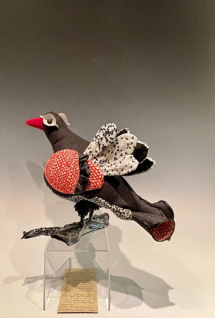 BIRDS OF A FEATHER SERIES - "GRANDMA GATEWOOD  DS1112022