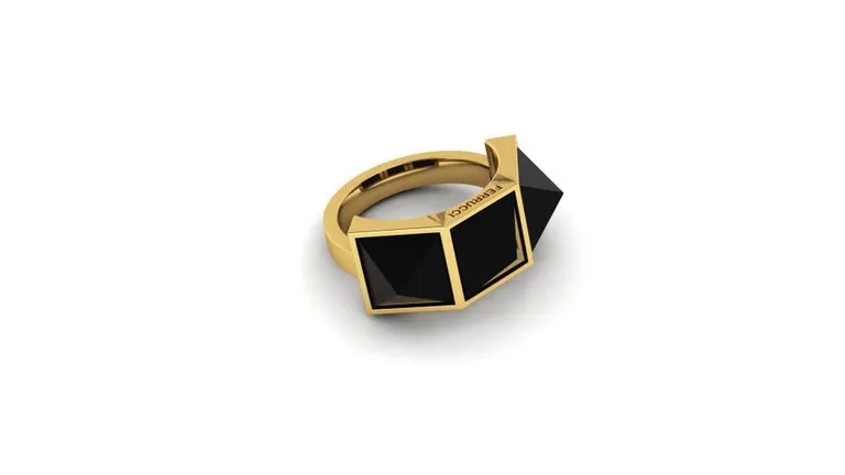 Black Onyx Pyramids Ring 18 Karat Yellow Gold