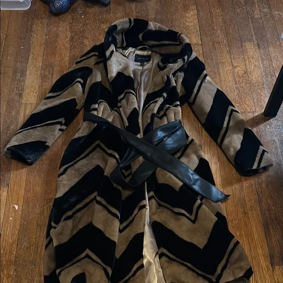 BR Chevron Patterned Brown and Black Women's oversized Coat