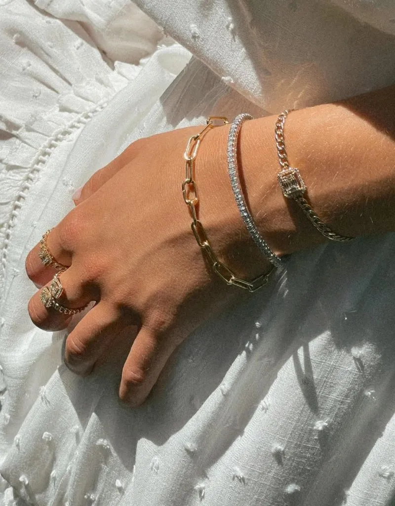 Bridget King Halo Illusion Bracelet in Yellow Gold