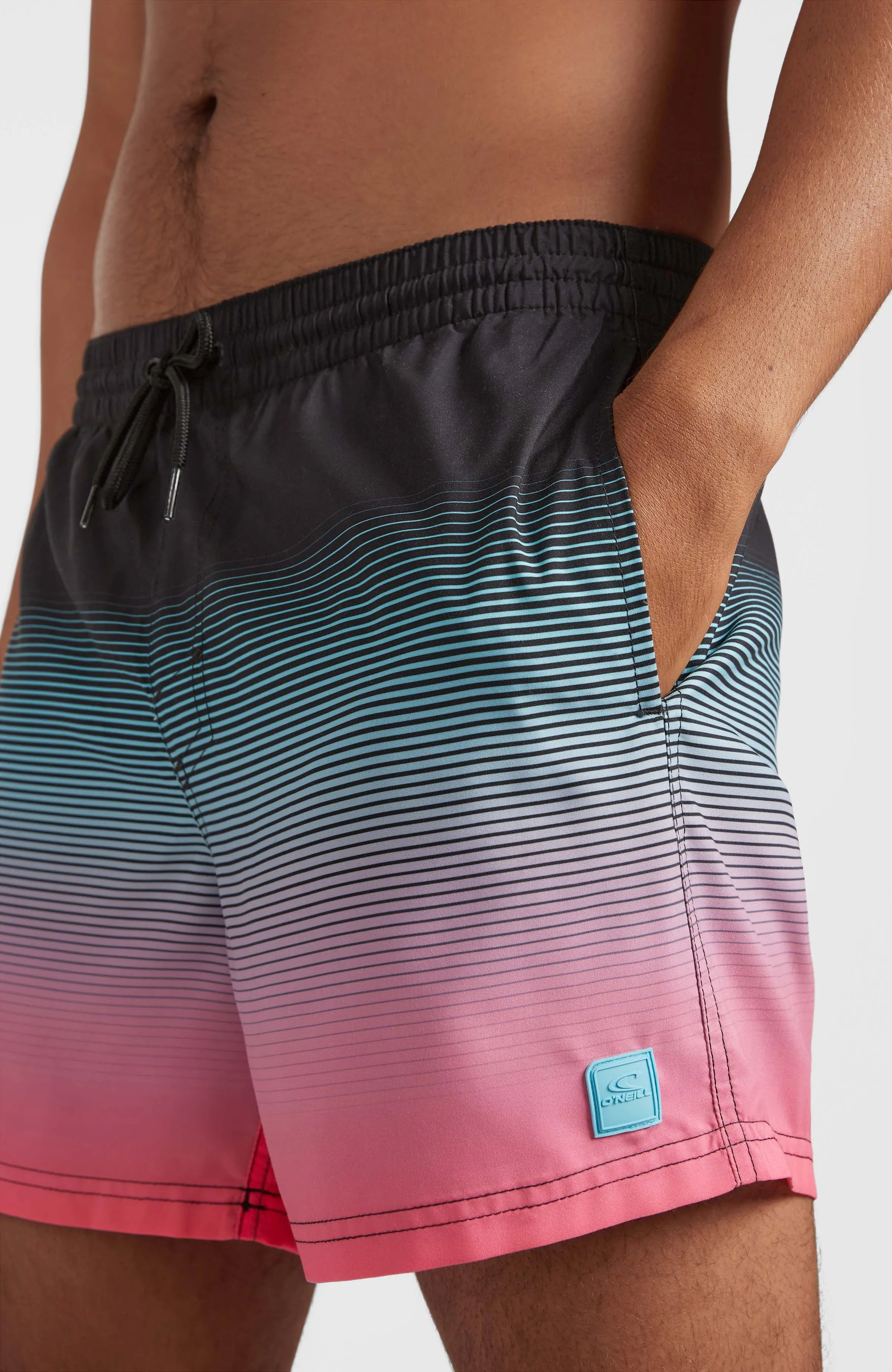 Cali Gradient 15'' Badehose | Black Simple Gradient