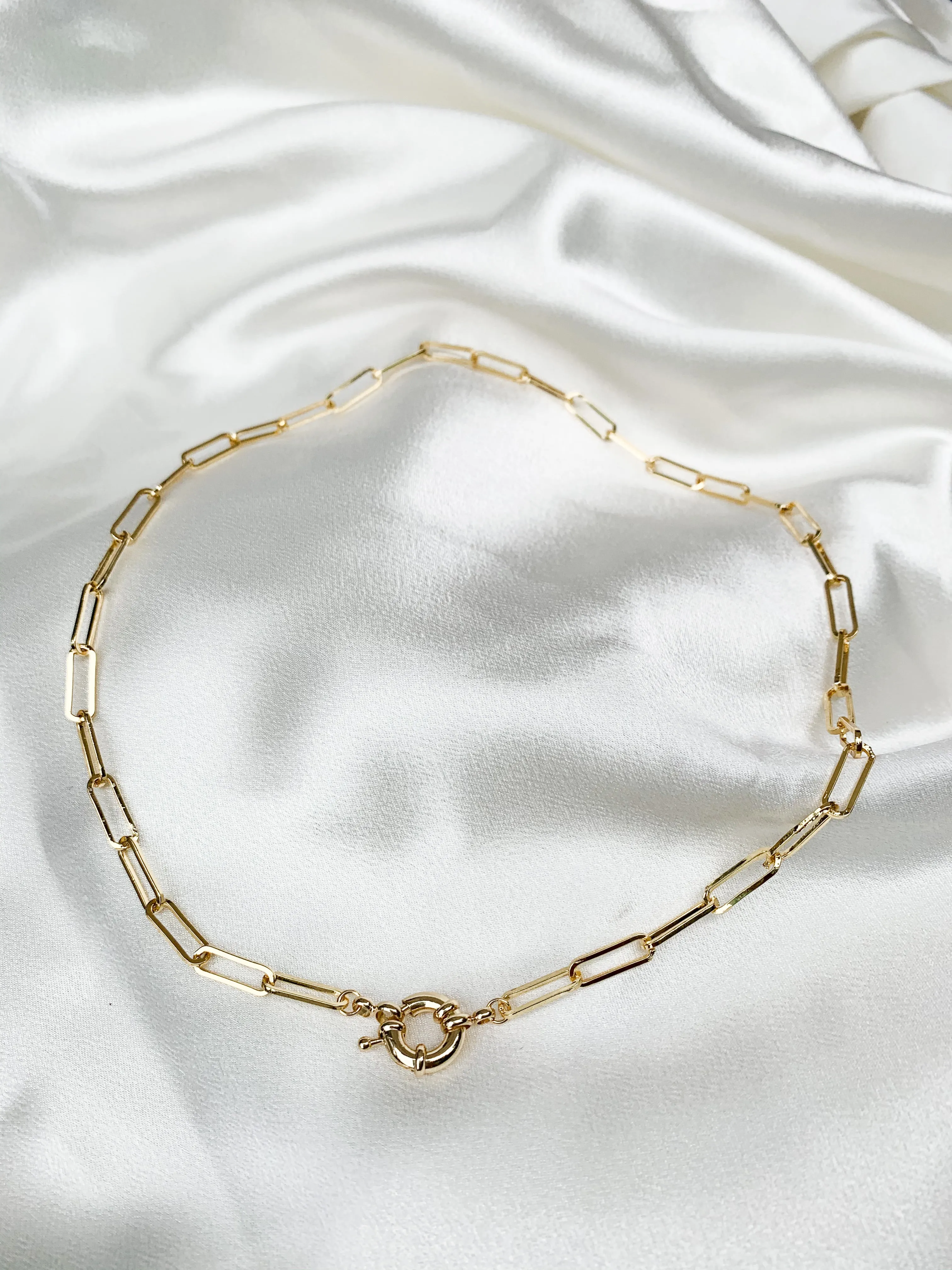 Chain link necklace