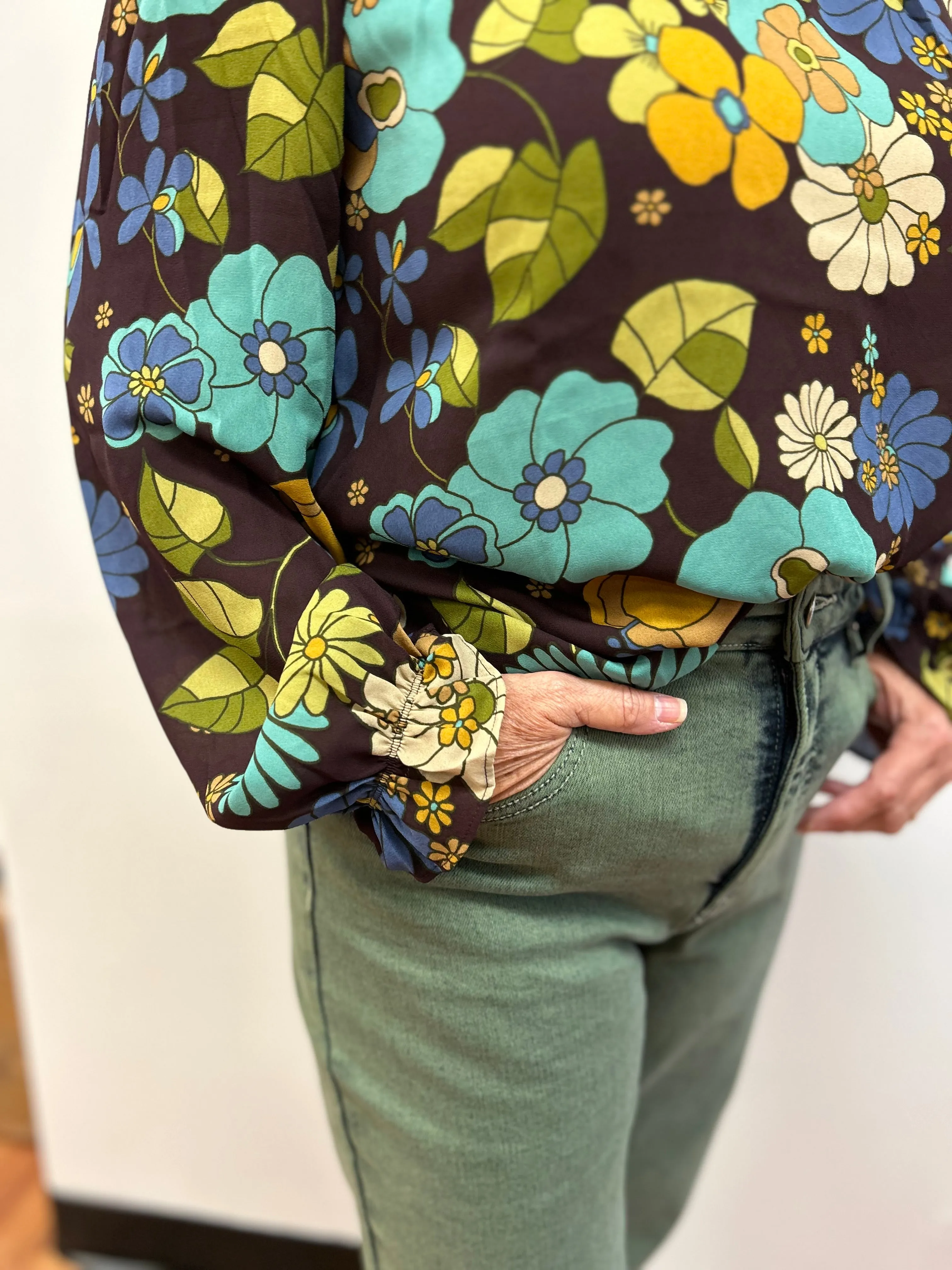 Chic Chiffon Blouse