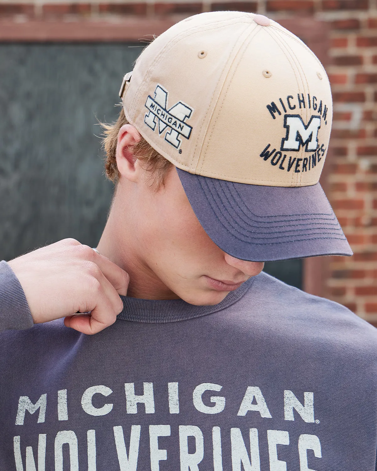 CHICAGO BLACKHAWKS DUSTED '47 CLEAN UP