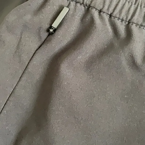 CHICO’S BLACK SHORTS MADE WITH UPF 50  FABRIC BLOCKS BOTH UVA &amp; UVB RAYS PLUS 14