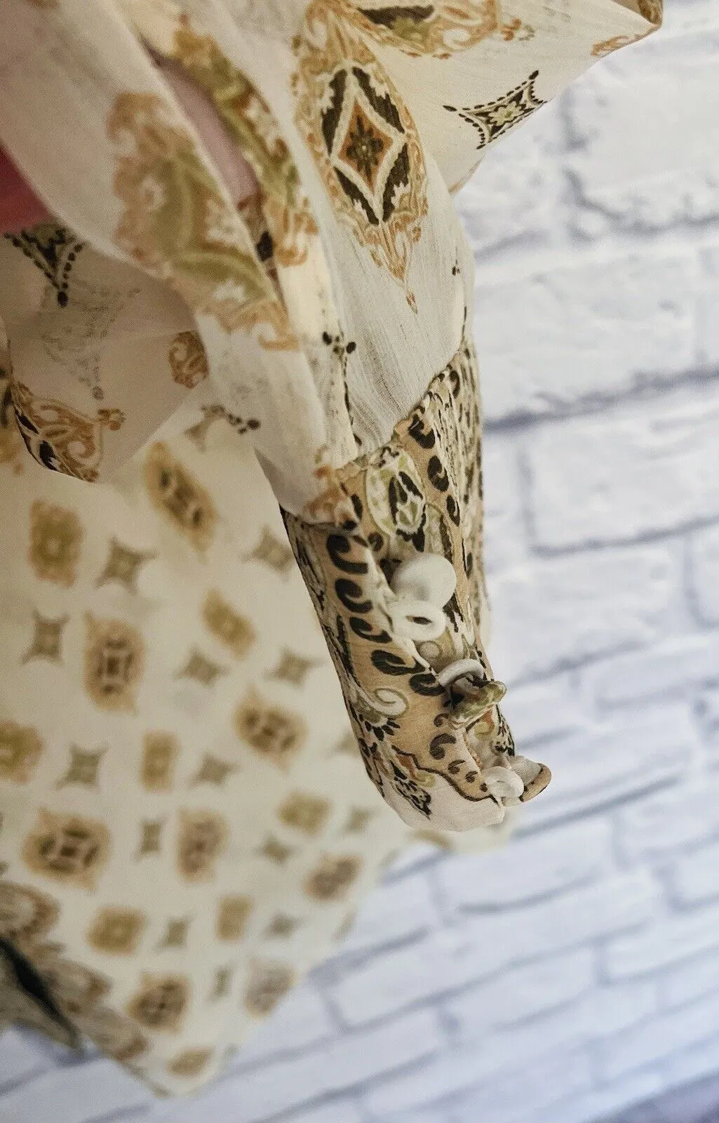 CHICOS Button Up Chiffon Blouse Sz 1 Sheer Long Sleeves Paisley Ivory Flowy