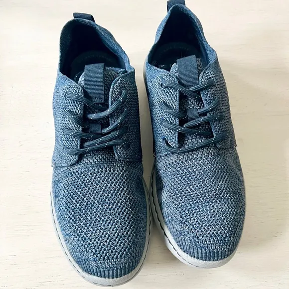 Clarks Mens Step Urban Mix Casual Shoe Size 7.5 Navy Blue Knit Sneaker NWT