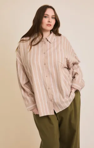 Curvy Ellis Linen Shirt