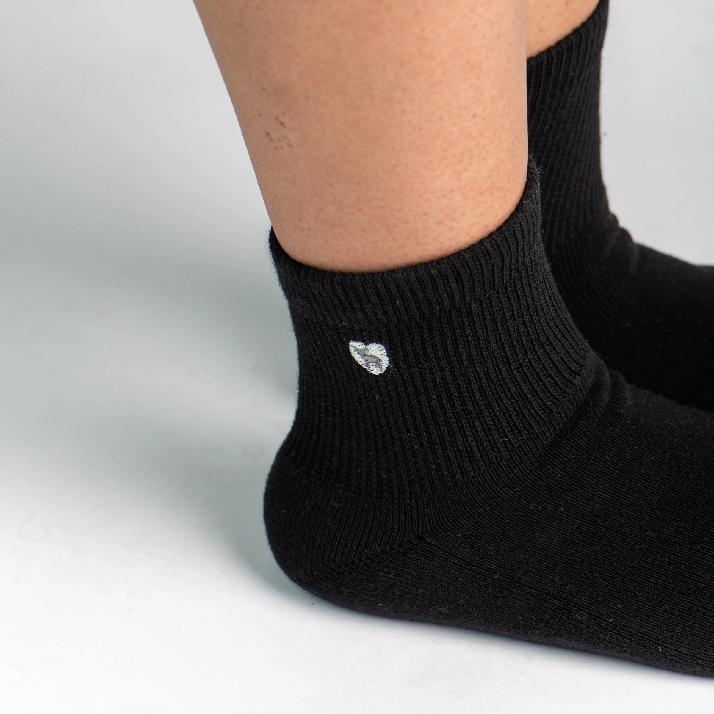 Cushioned Socks | Comfy Quarter Crew | Black