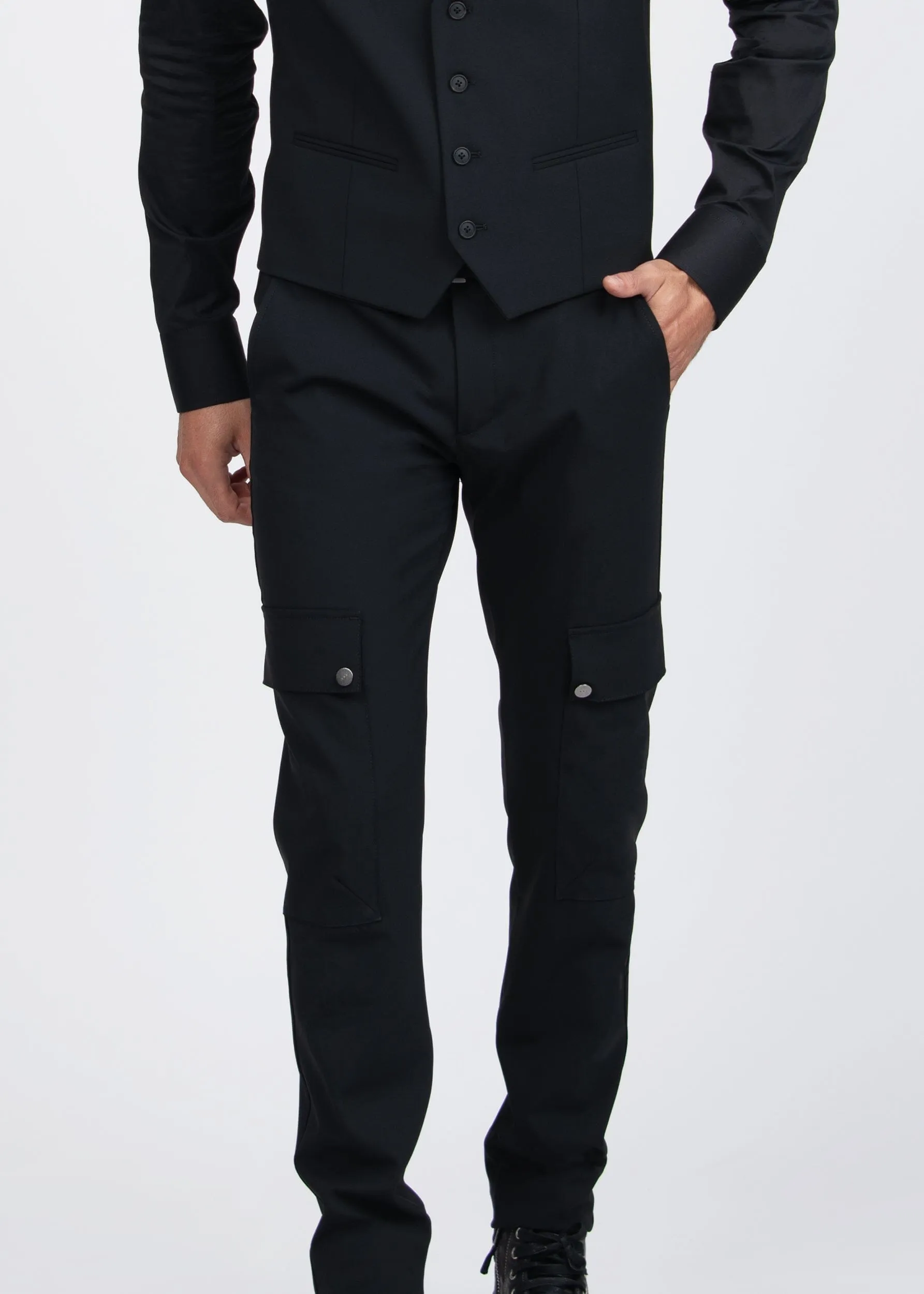 DRESS CARGOS