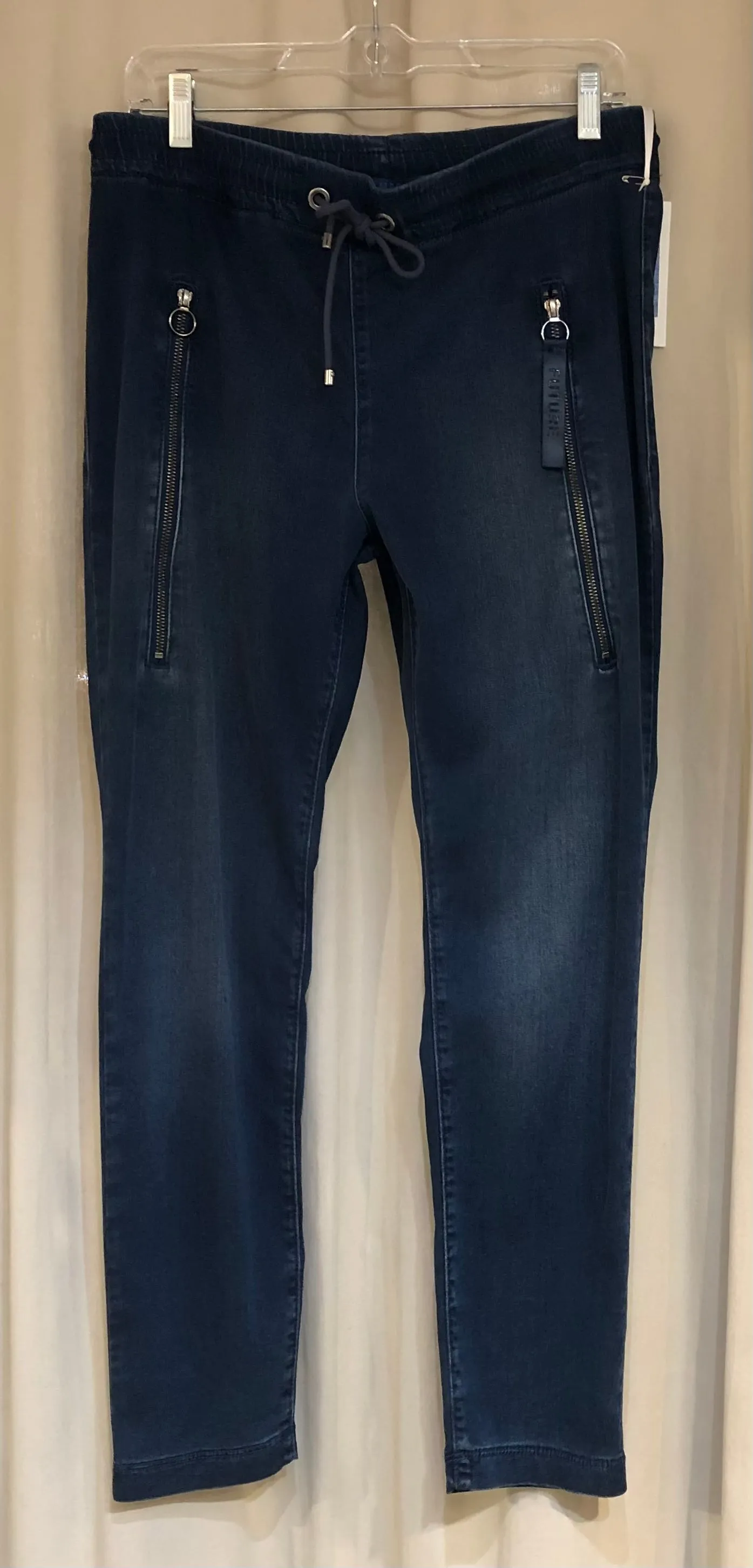 Future Clean in Medium Blue Cotton
