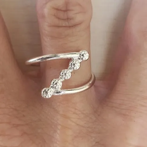 Handmade Sterling Silver Daisy Flower Zig Zag Ring – Boho Cross Bar Design