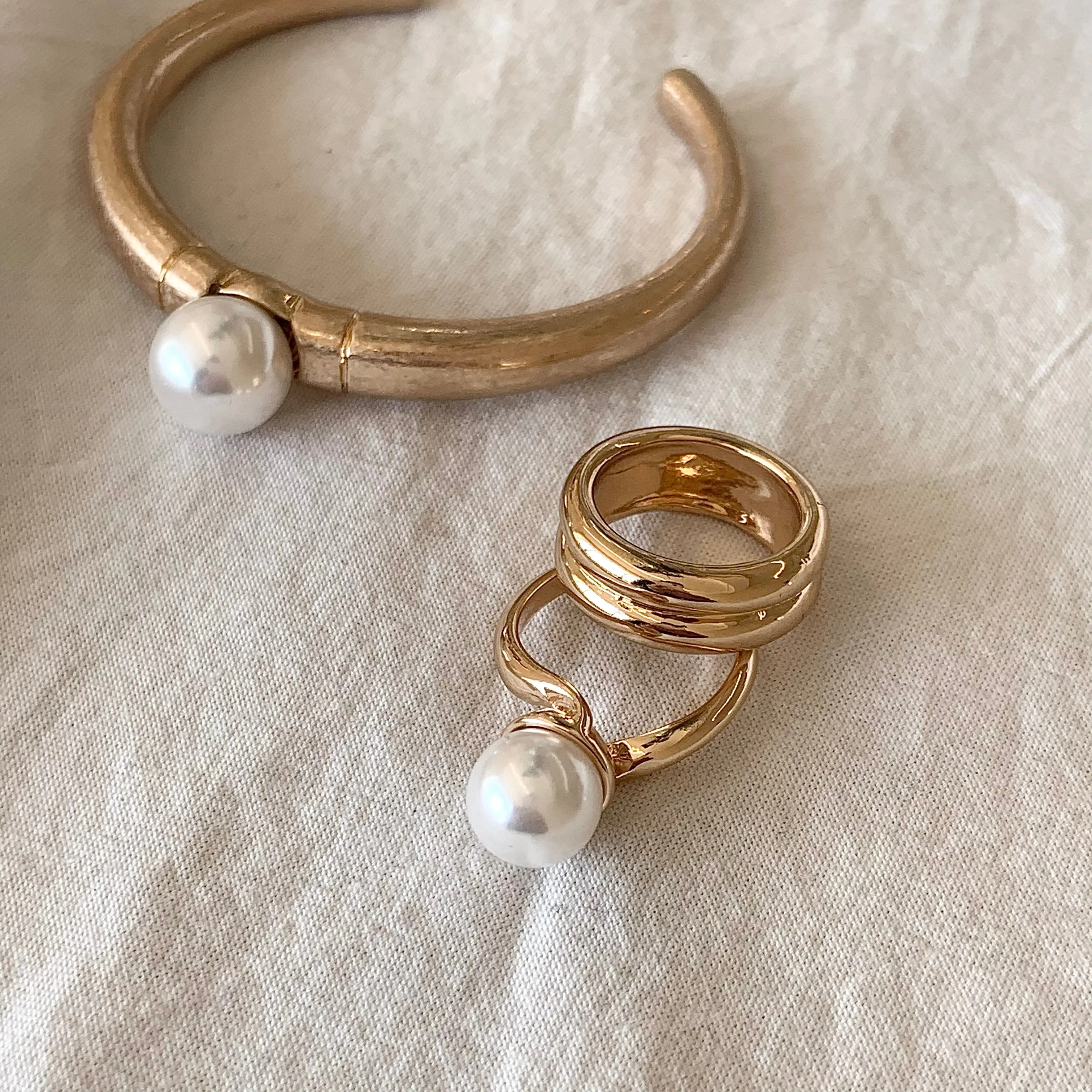 Hazel's New Simple Double Ring band