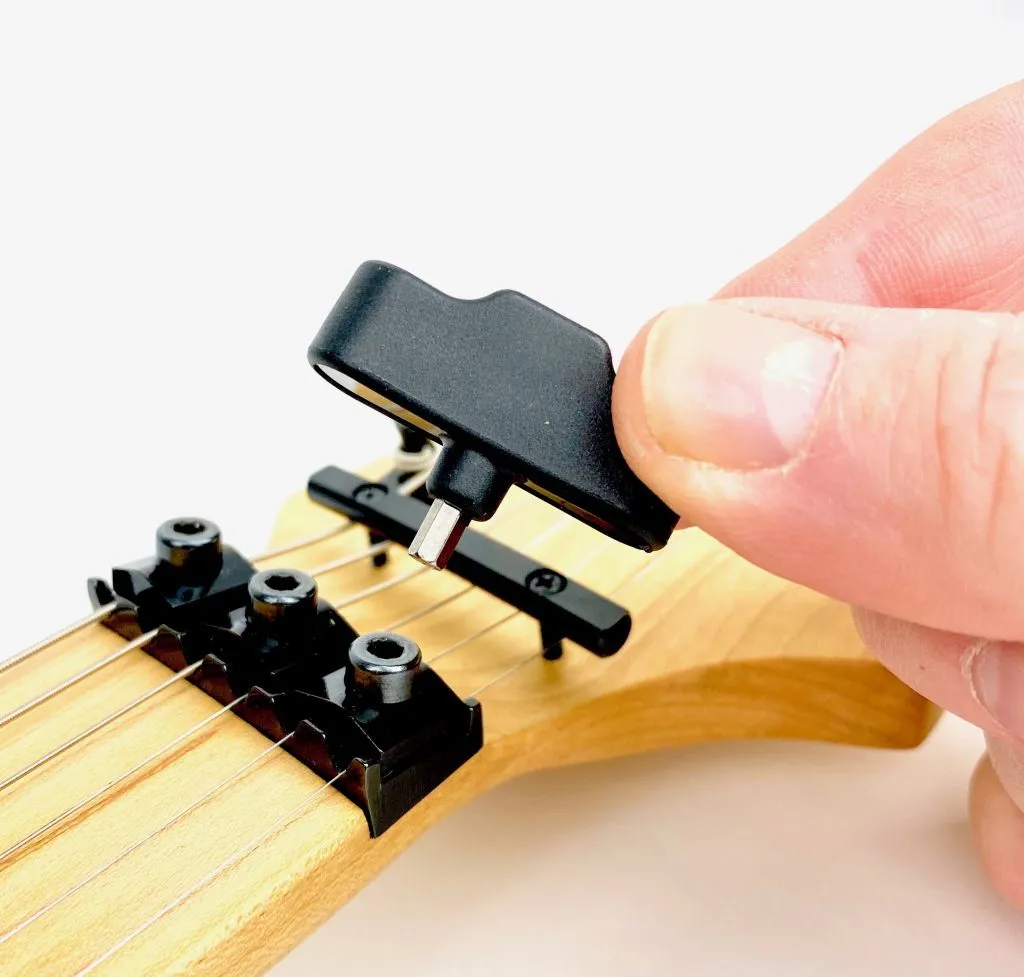 HexHider Magnetic Locking Trem Tool