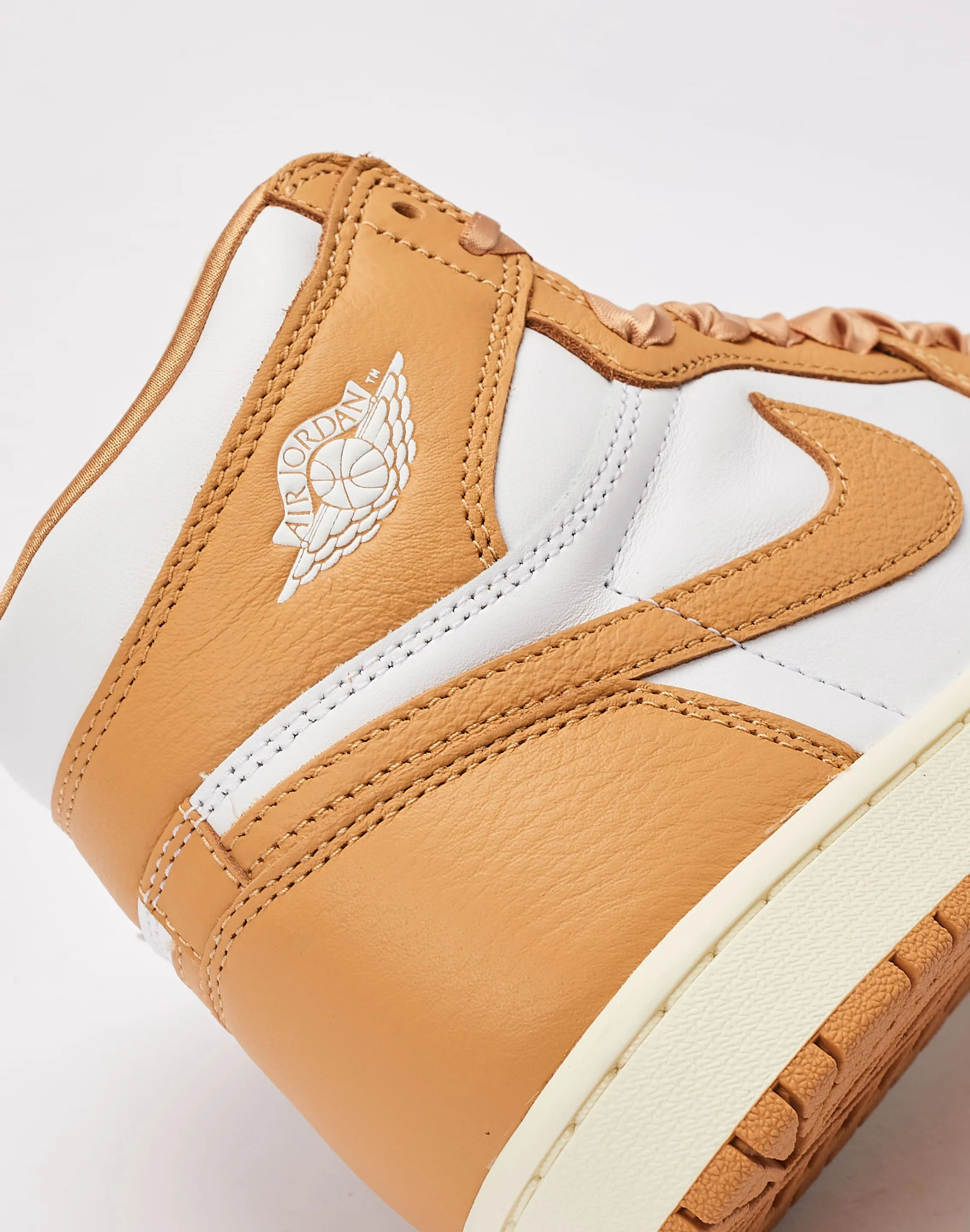 Jordan Air Jordan 1 Retro High OG 'Praline'
