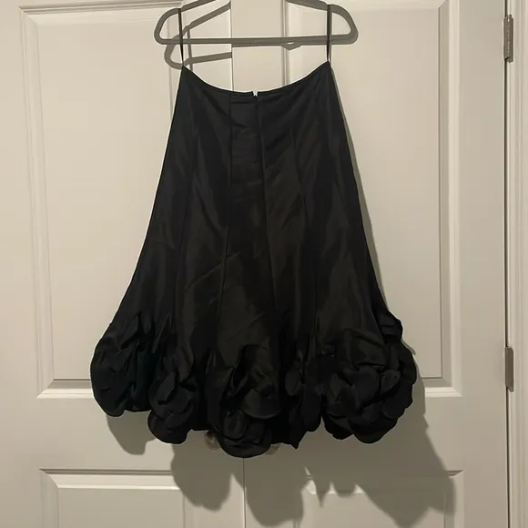 KM COLLECTIONS Black Ruffled Bubble Midi SkirtSize 8