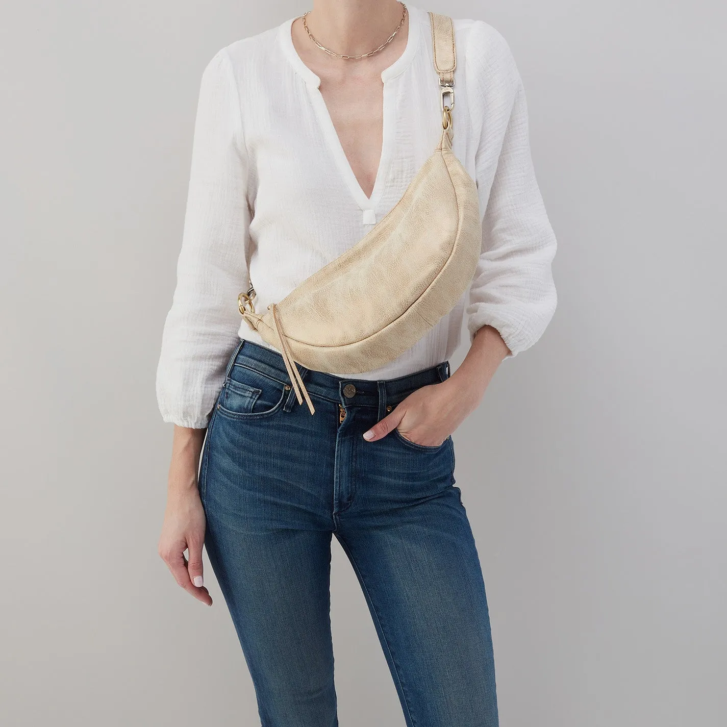 Knox Sling in Metallic Leather - Gold Leaf