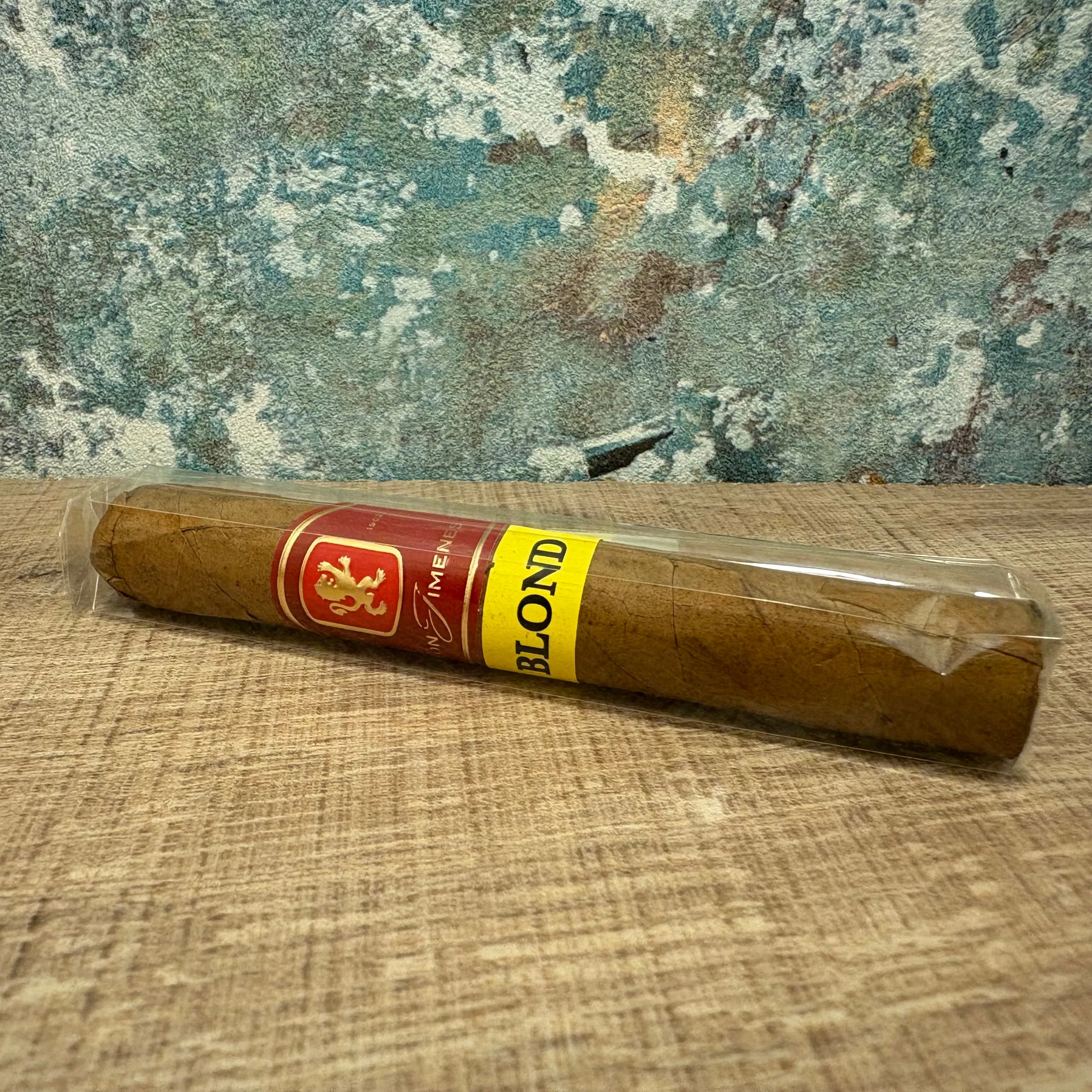 Leon Jimenes Petit Corona Blond (Vanilla) Cigars