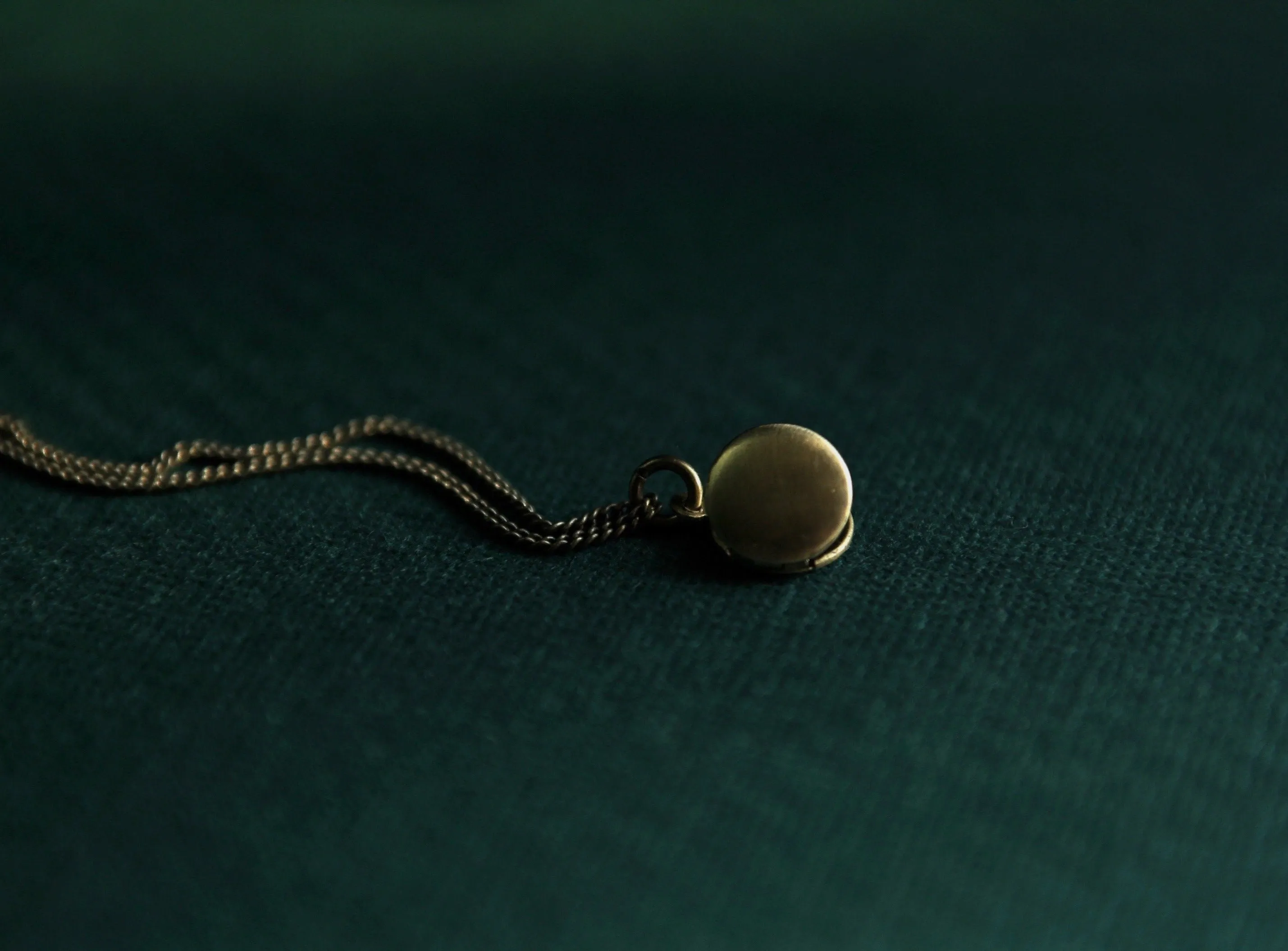 Lou Locket Necklace