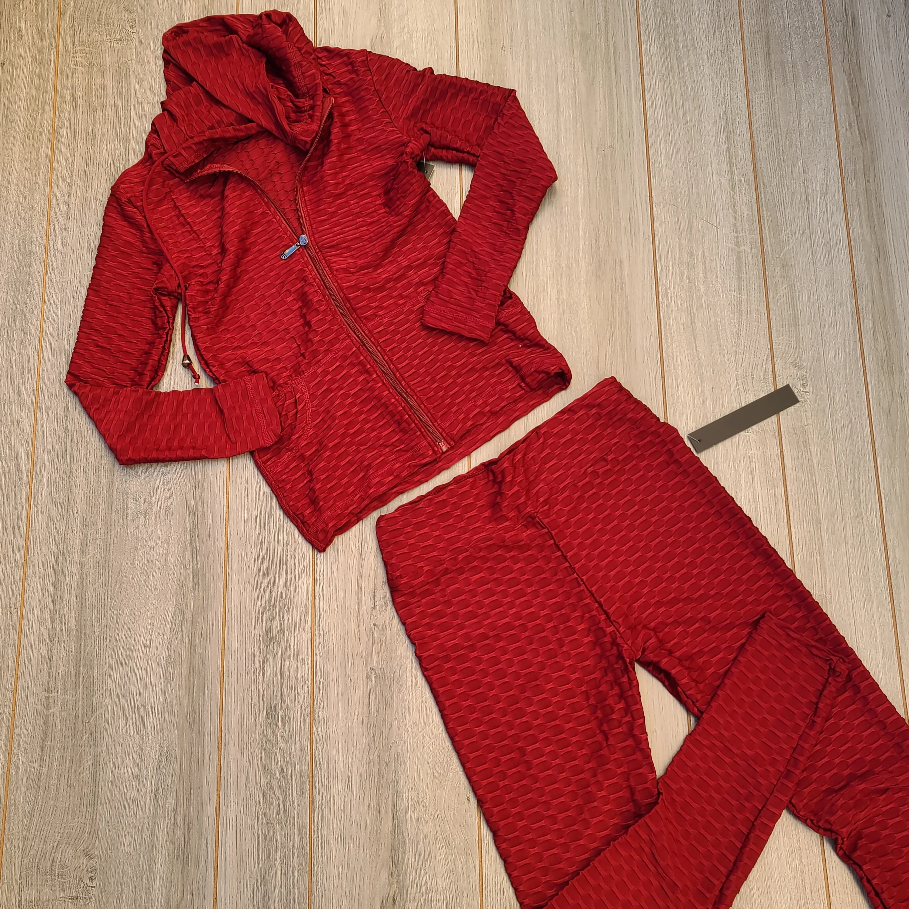 Lyla active set