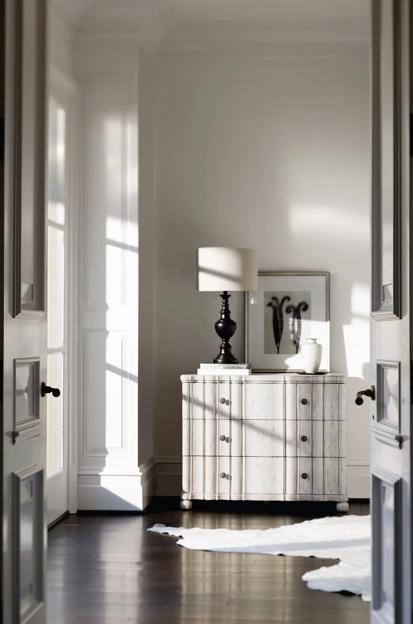 MIRABELLE 3 DRAWER CHEST-COTTON FINISH