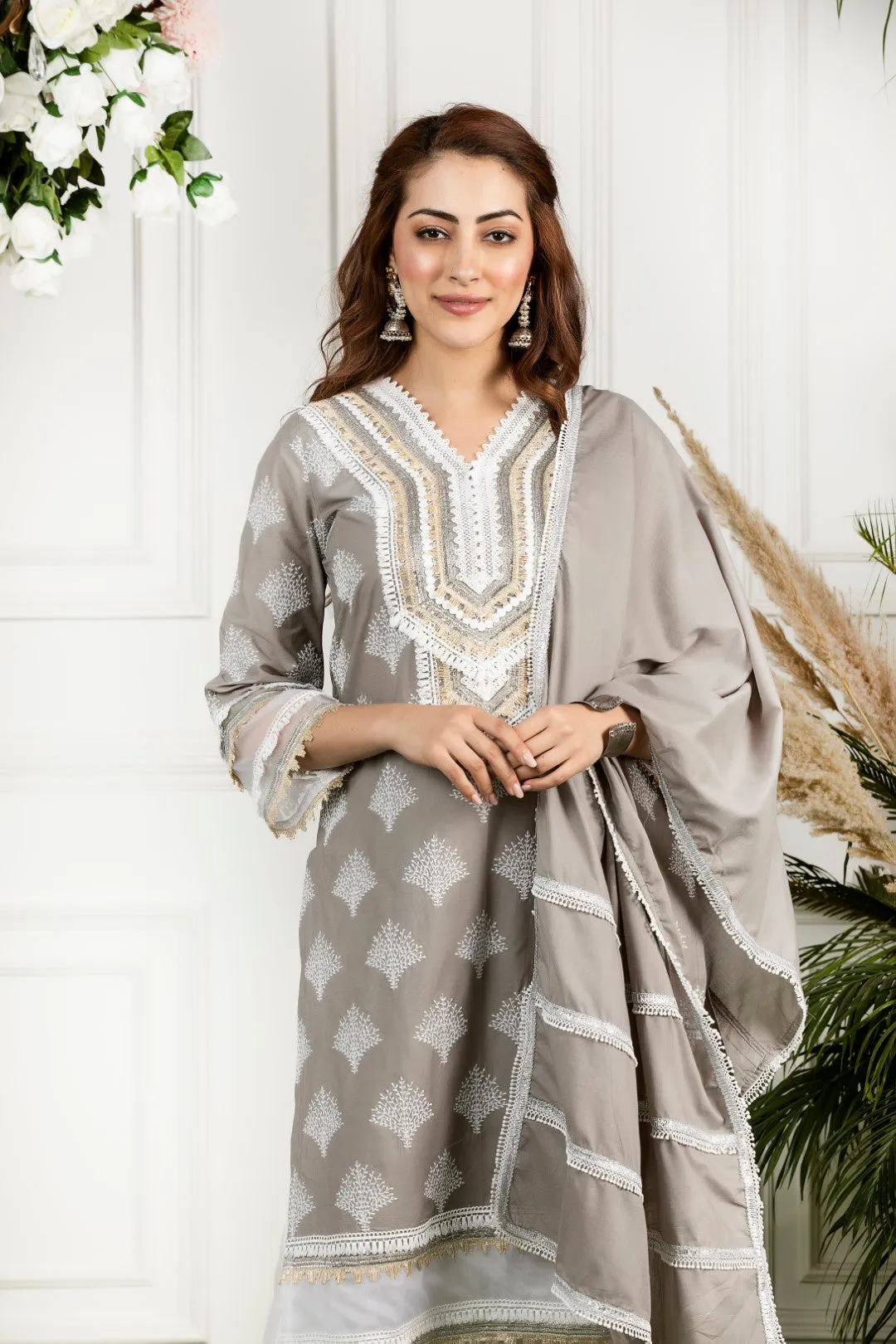 Mulmul side gota dupatta
