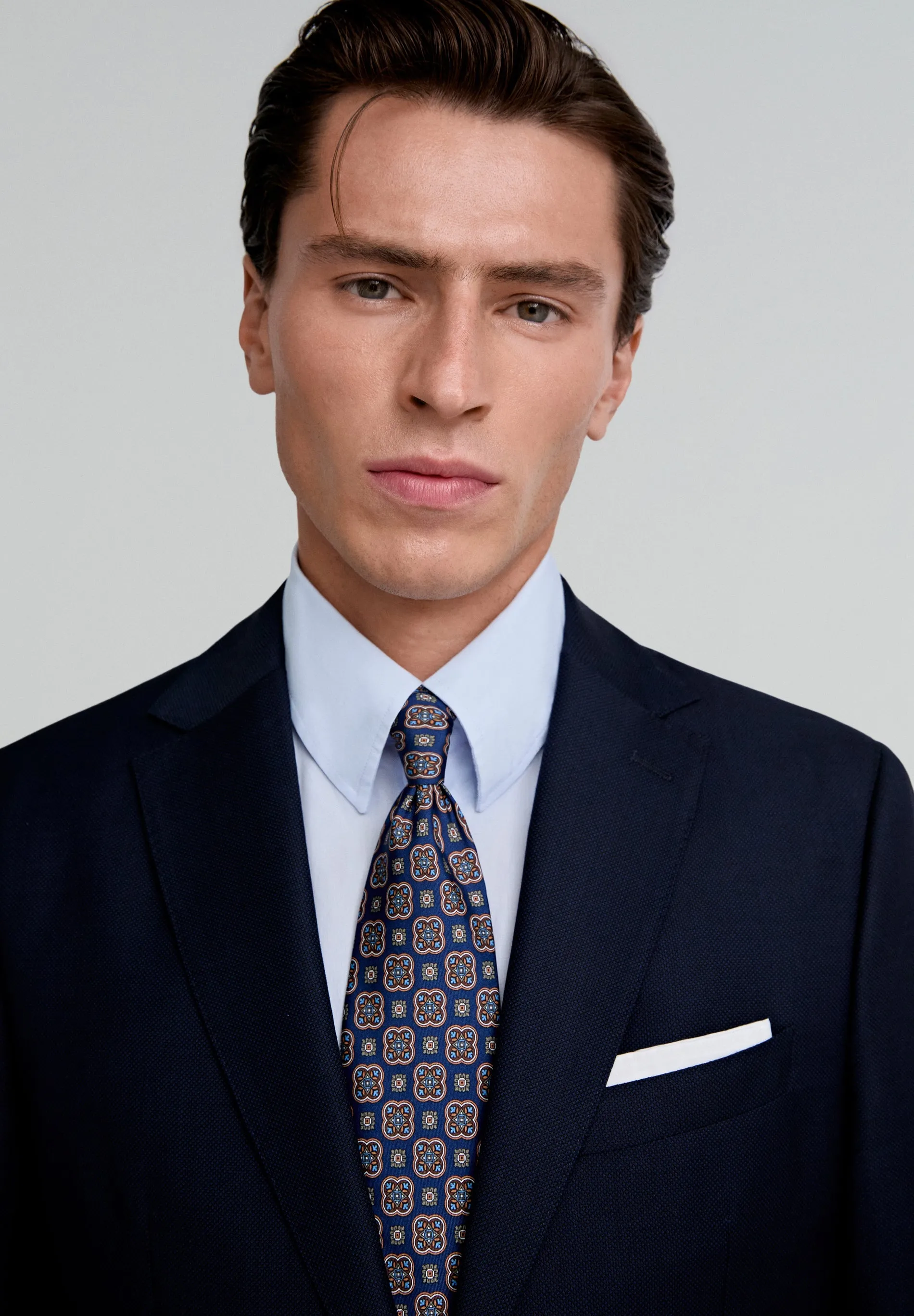 NEW DRESSY SUIT I