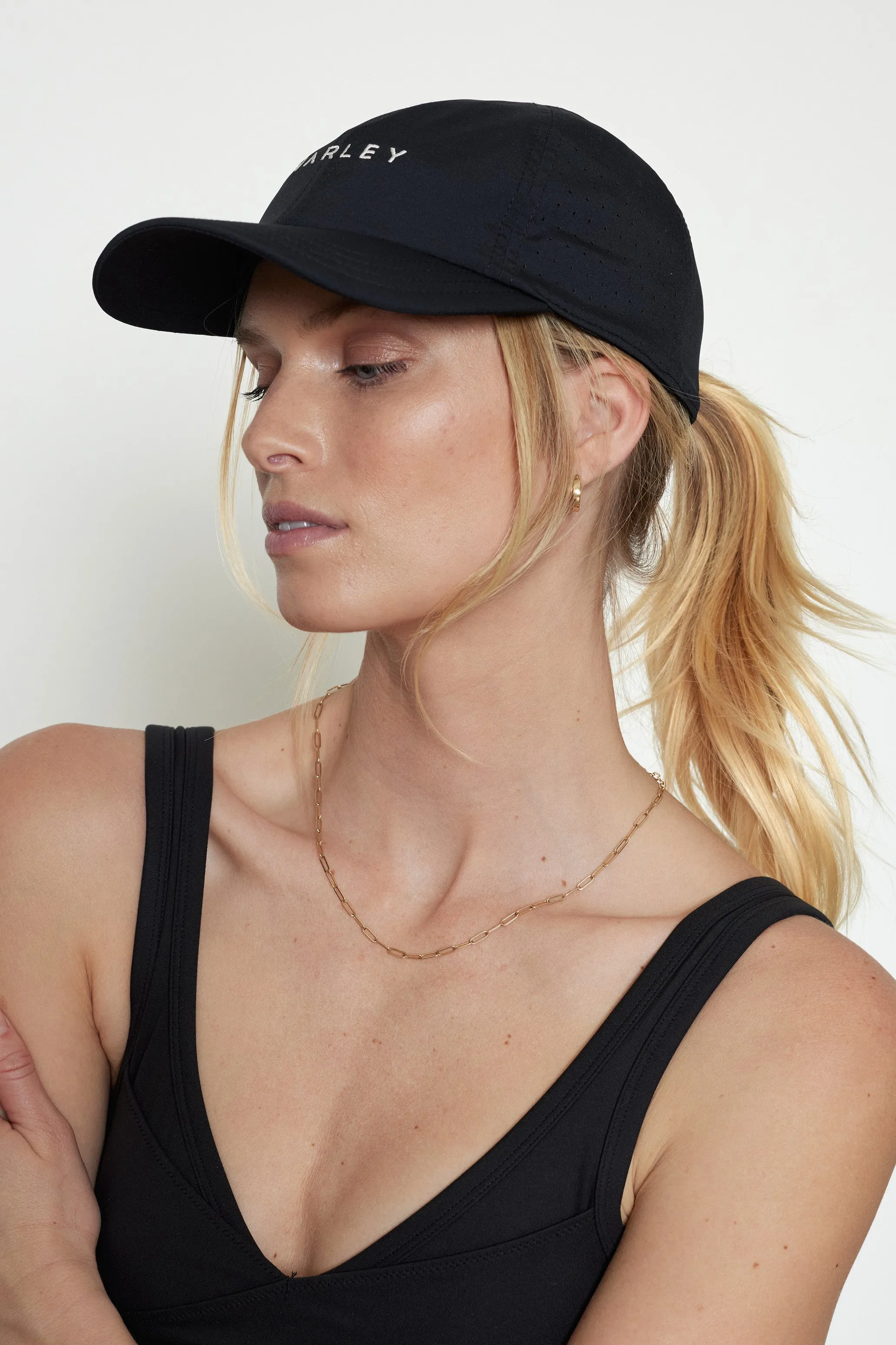 Niles Active Cap