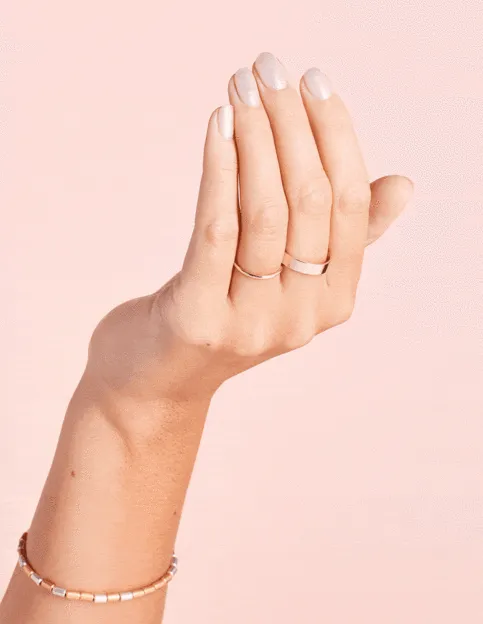 OPI Gel Color - Throw Me A Kiss GC SH2