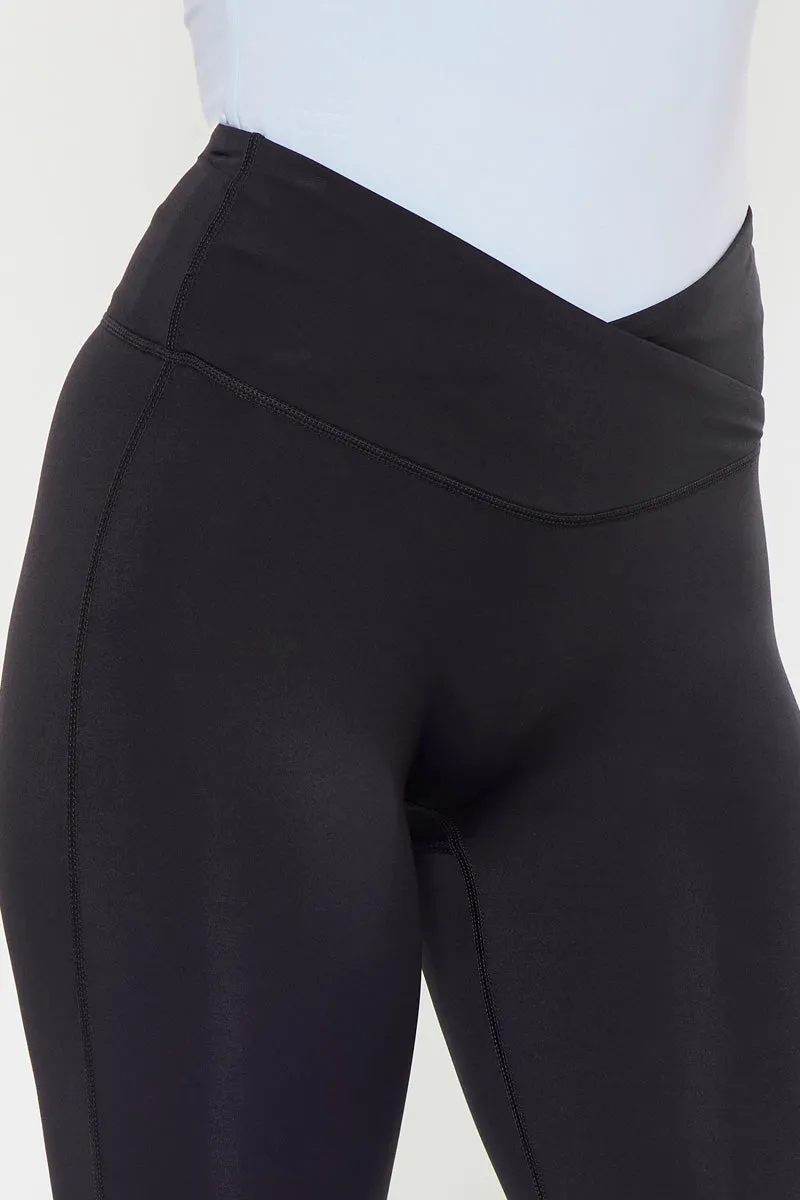 Pandora Mid Rise Active Shorts