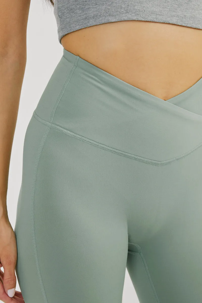 Pandora Mid Rise Active Shorts