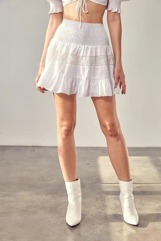 PICNIC TIME LACE TRIM DETAIL SKIRT