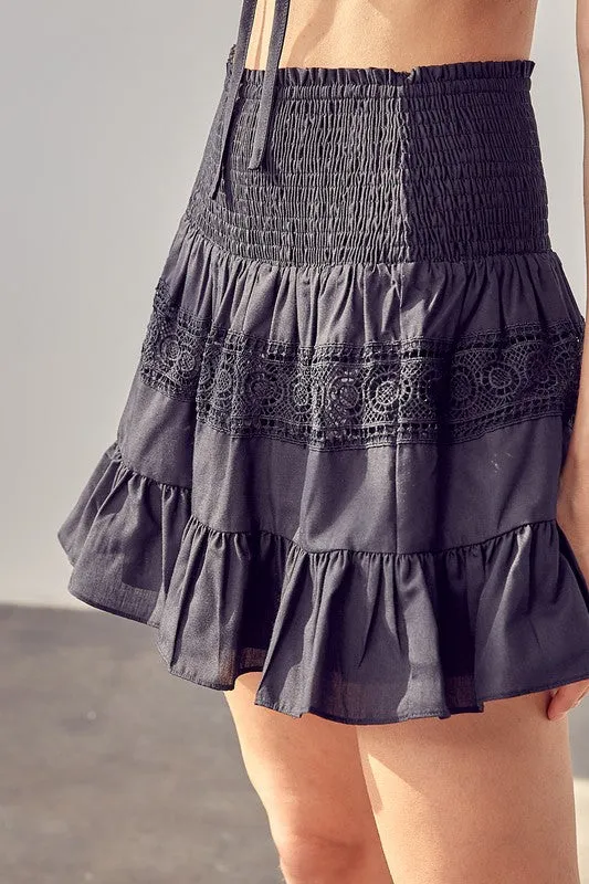PICNIC TIME LACE TRIM DETAIL SKIRT