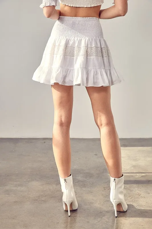 PICNIC TIME LACE TRIM DETAIL SKIRT