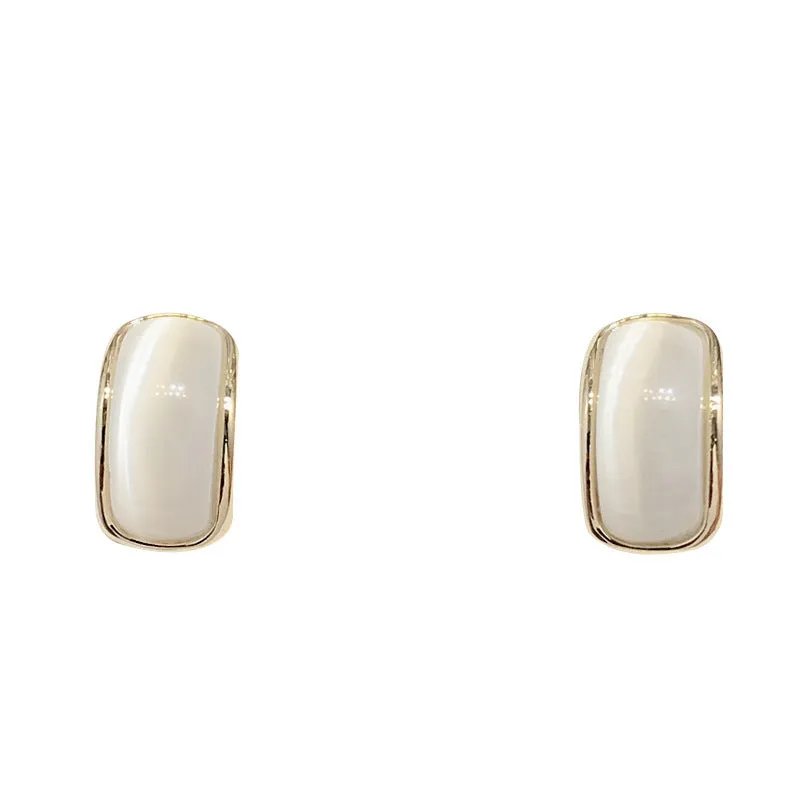 Simple hundred-touch cat-eye stone arc 925 ear pin