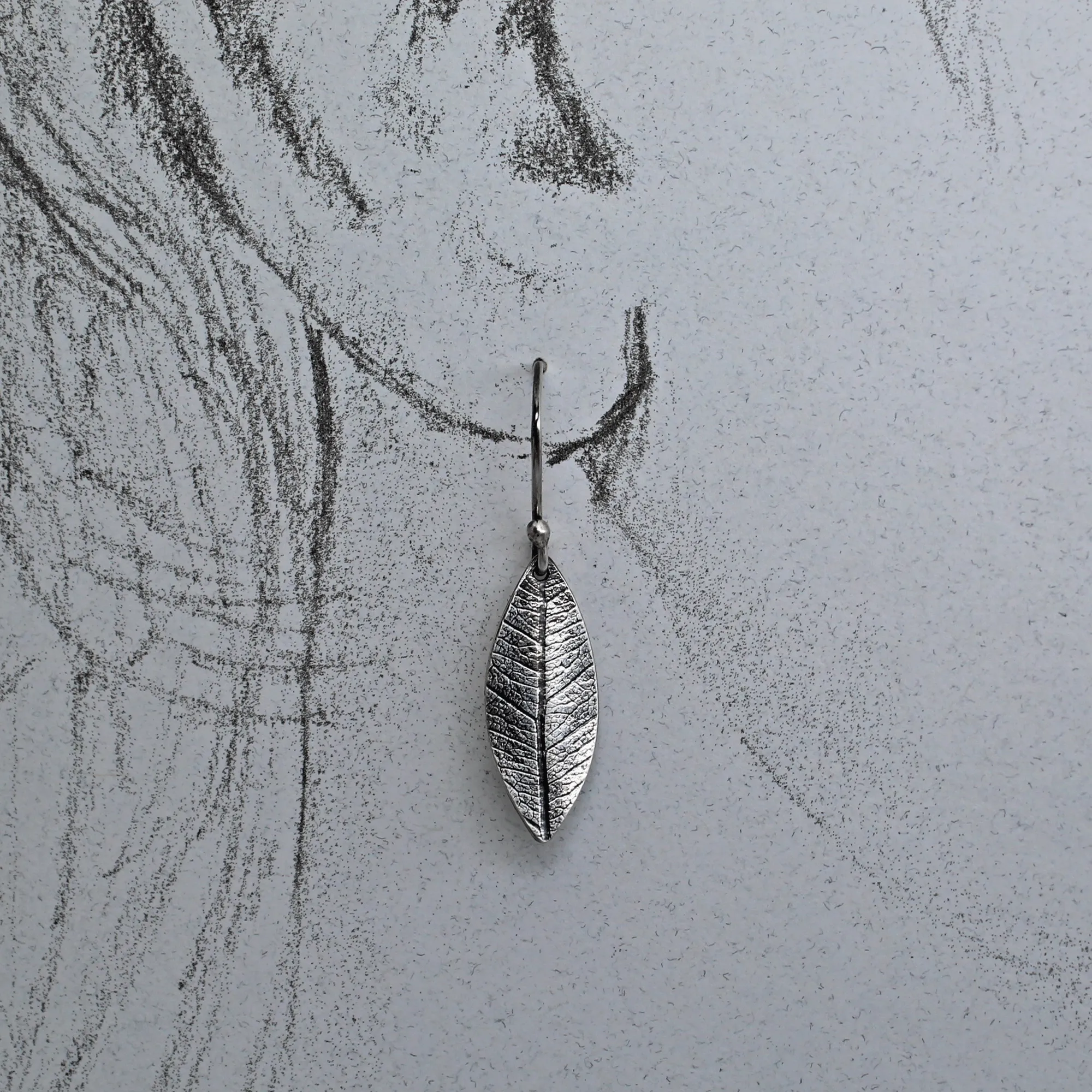 Simple leaf earring in sterling silver