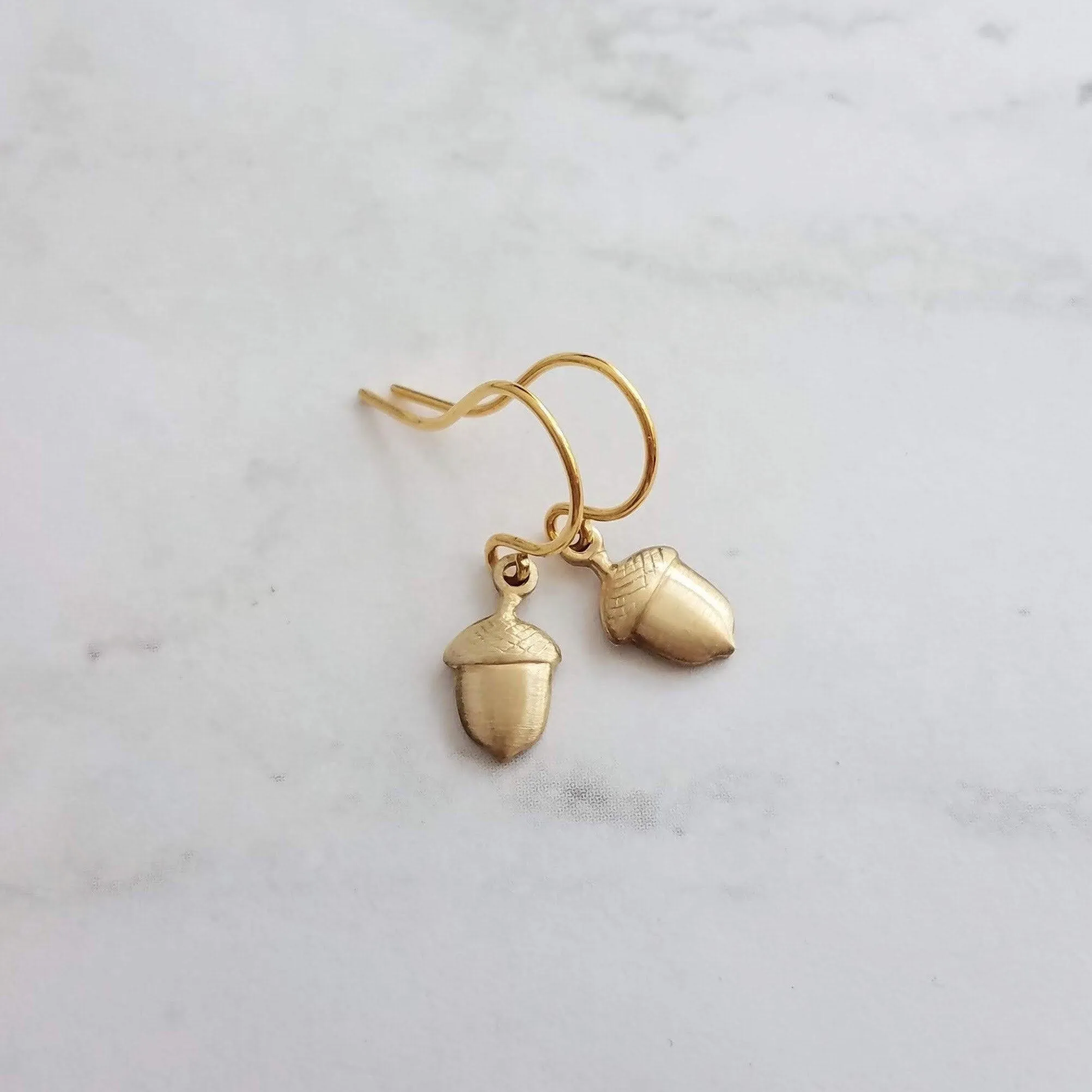 Small Acorn Earrings, gold acorn earring, small gold acorn earring, little gold acorn earring, tiny acorn earring, acorn dangle, simple gold