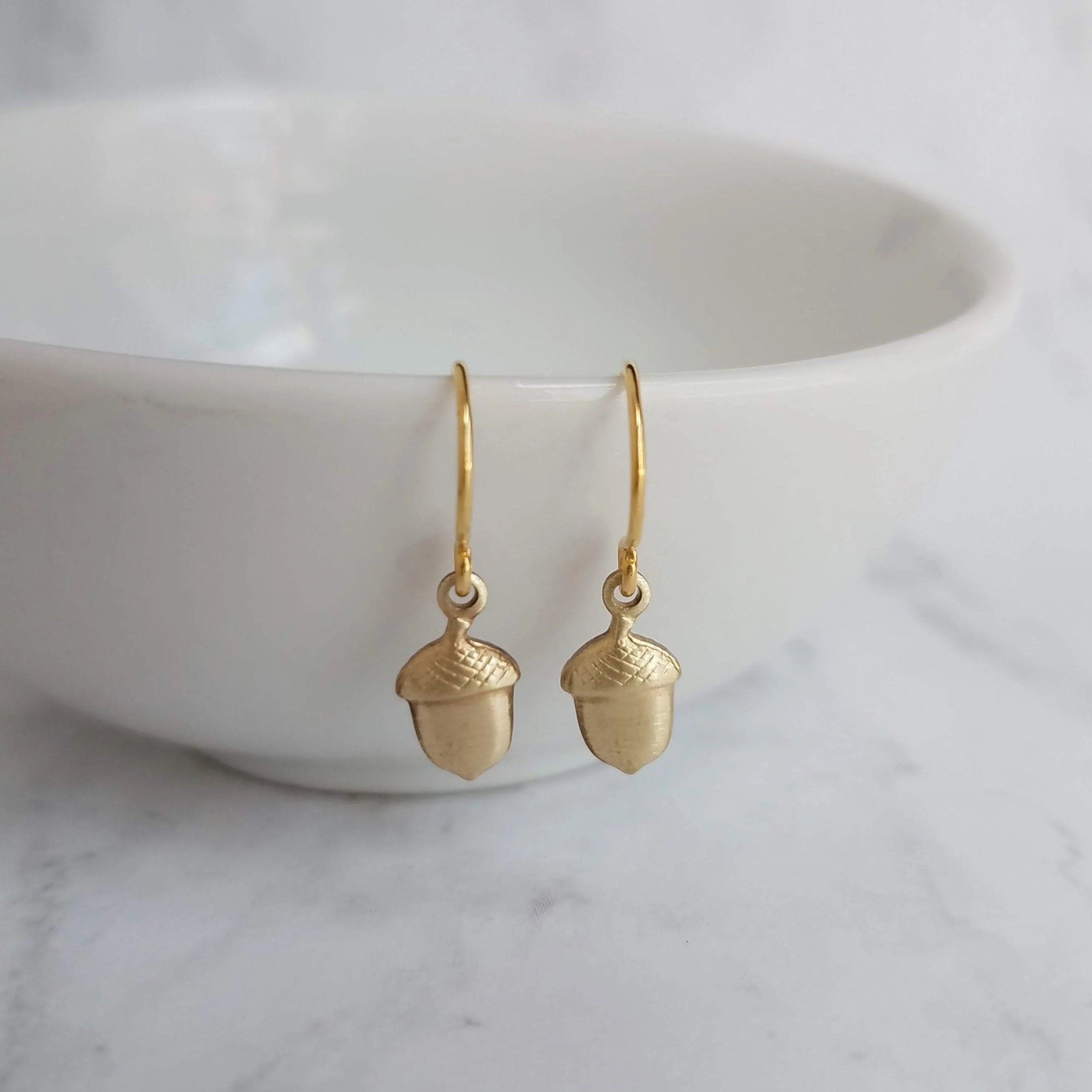 Small Acorn Earrings, gold acorn earring, small gold acorn earring, little gold acorn earring, tiny acorn earring, acorn dangle, simple gold