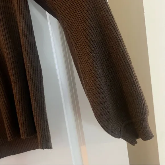 Song of Style Brown Ribbed Sweater nwot size xs