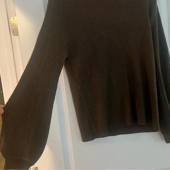 Song of Style Brown Ribbed Sweater nwot size xs