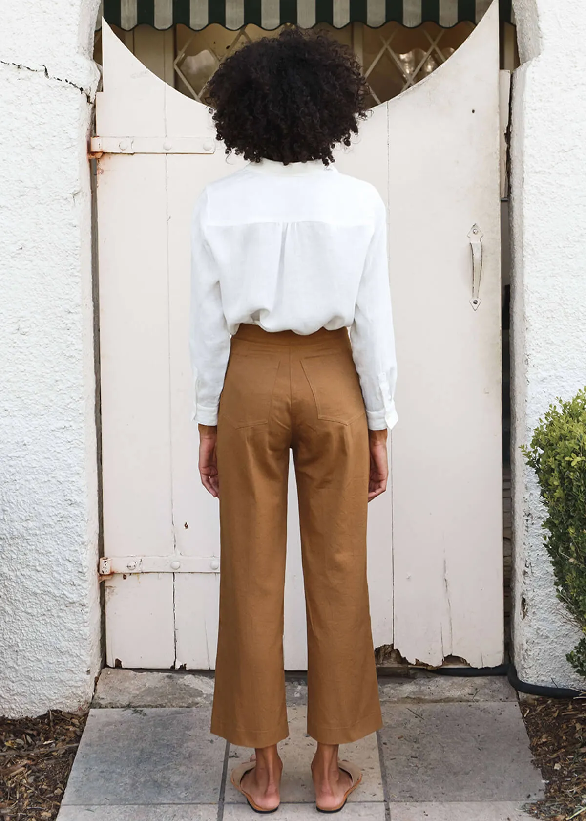 The Faye Pant in Tobacco