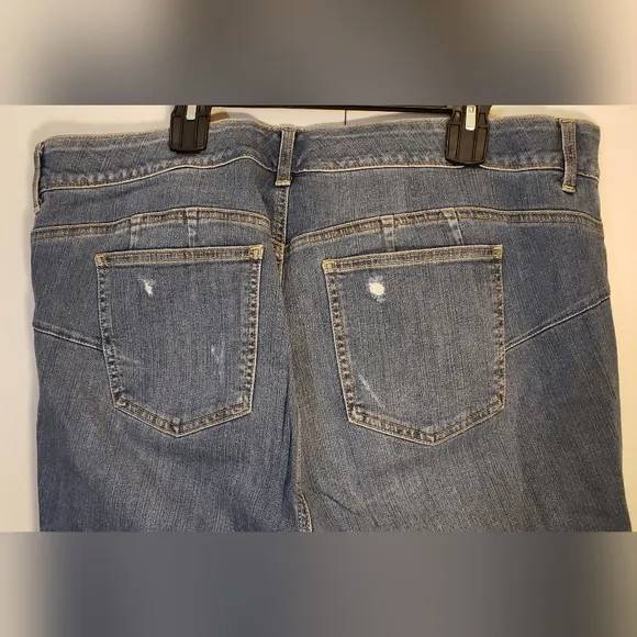 TORRID Premium Denim Distressed Bombshell Skinny  Jeans Size 22Tall