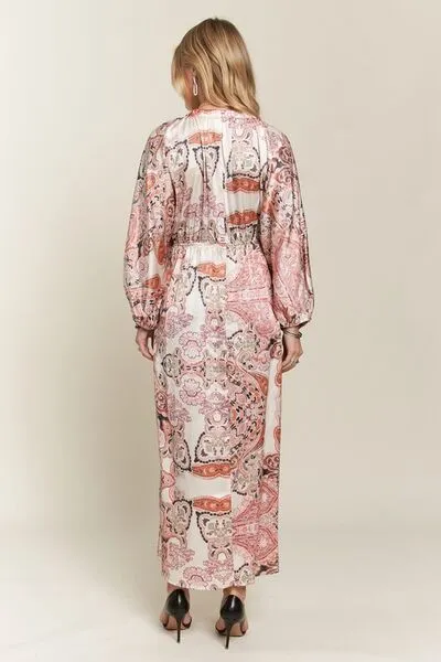 Totally Chic Babe Printed V-Neck Batwing Sleeve Dress