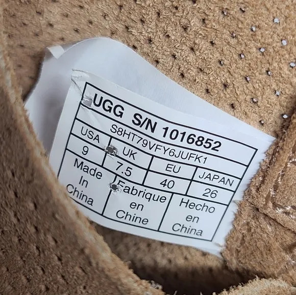 UGG Classic Unlined Mini Perf Leather Suede Boots 1016852 Size 9
