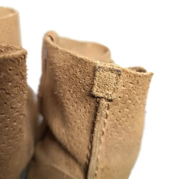 UGG Classic Unlined Mini Perf Leather Suede Boots 1016852 Size 9